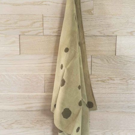 Halstuch in olivgrün mit Punkten